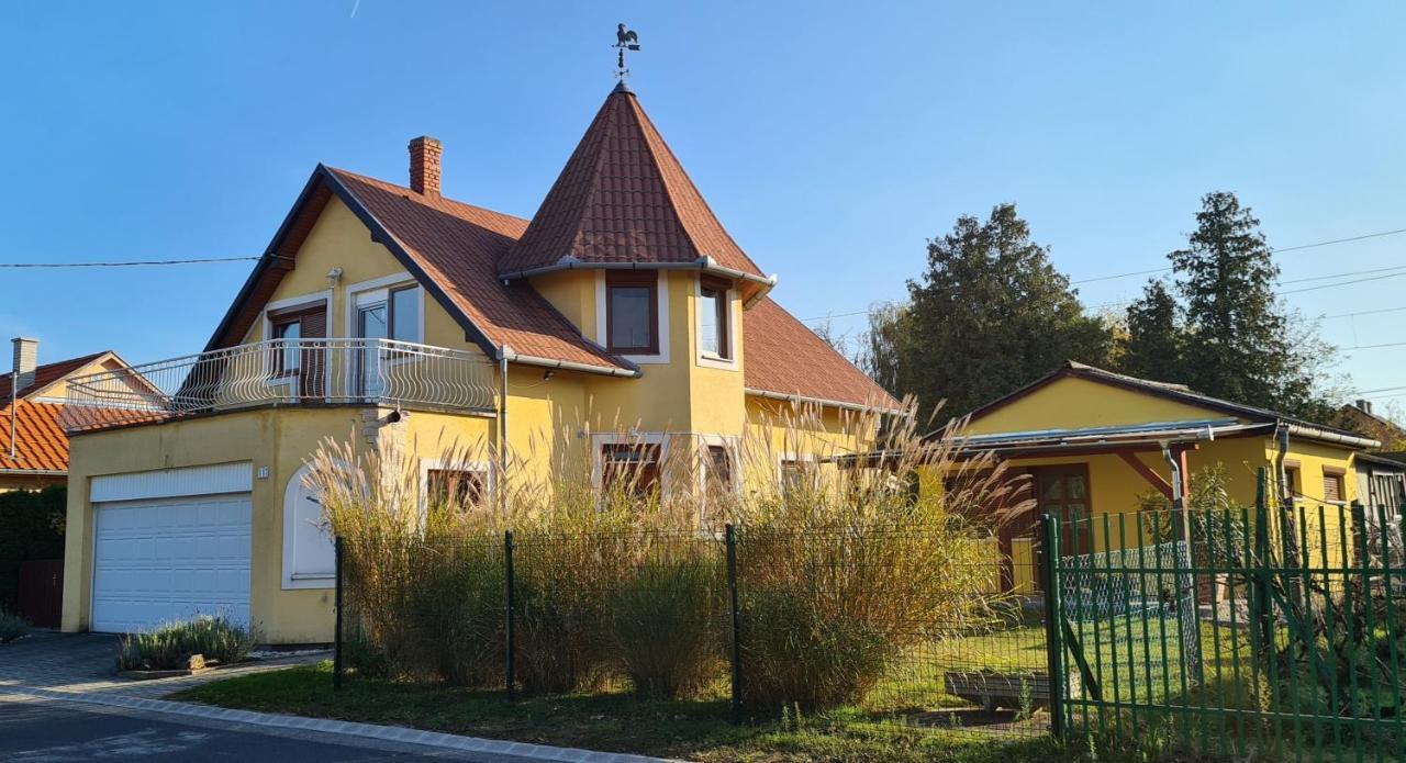 Hajas Familia Kiado Szobak Balatonmáriafürdő Extérieur photo