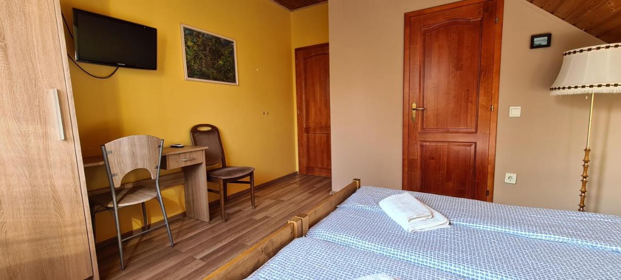 Hajas Familia Kiado Szobak Balatonmáriafürdő Extérieur photo
