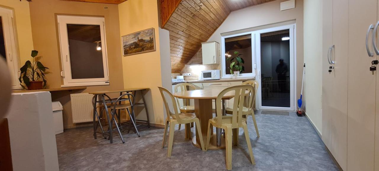 Hajas Familia Kiado Szobak Balatonmáriafürdő Extérieur photo