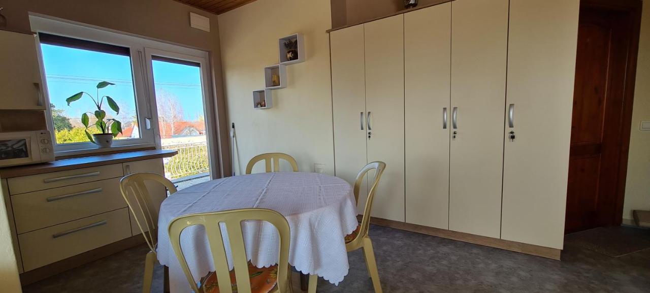 Hajas Familia Kiado Szobak Balatonmáriafürdő Extérieur photo