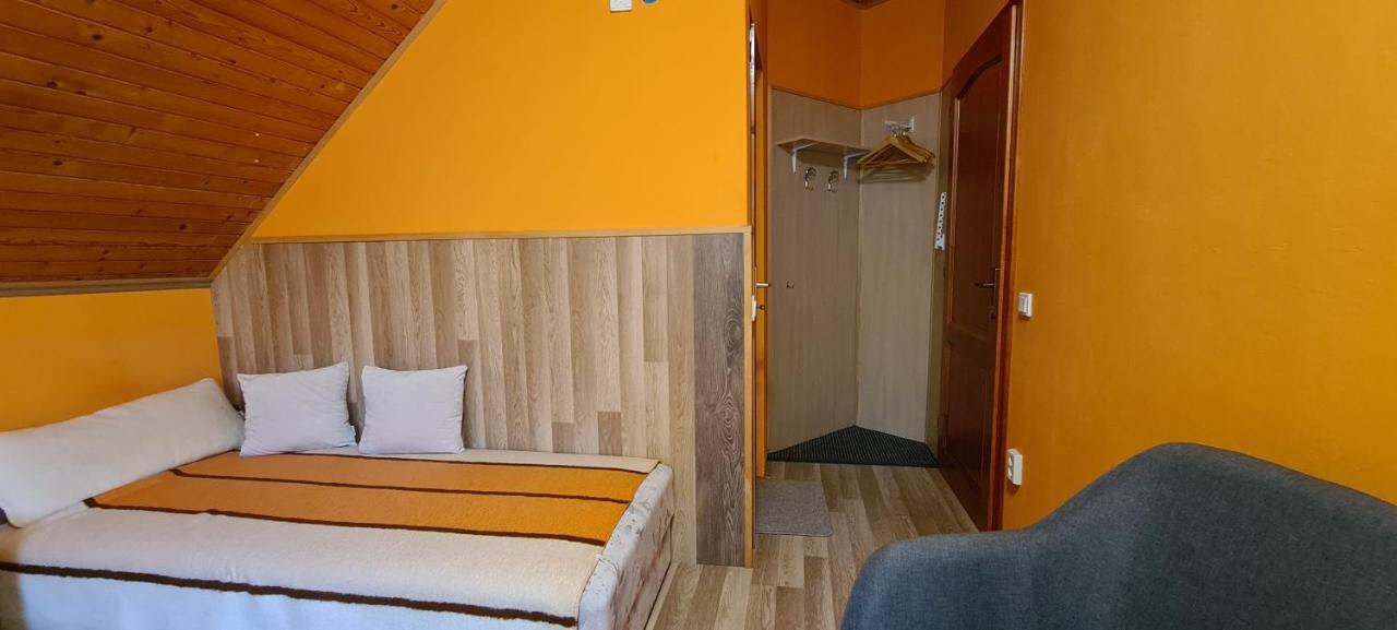 Hajas Familia Kiado Szobak Balatonmáriafürdő Extérieur photo