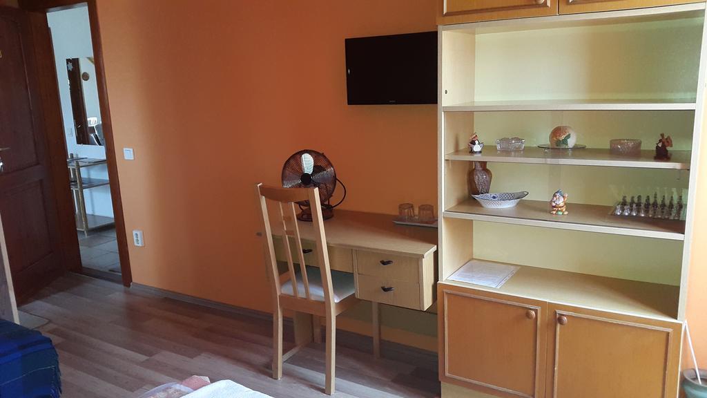 Hajas Familia Kiado Szobak Balatonmáriafürdő Extérieur photo